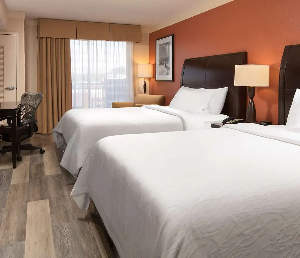 Hilton Garden Inn Memphis Downtown Beale Street 4*,